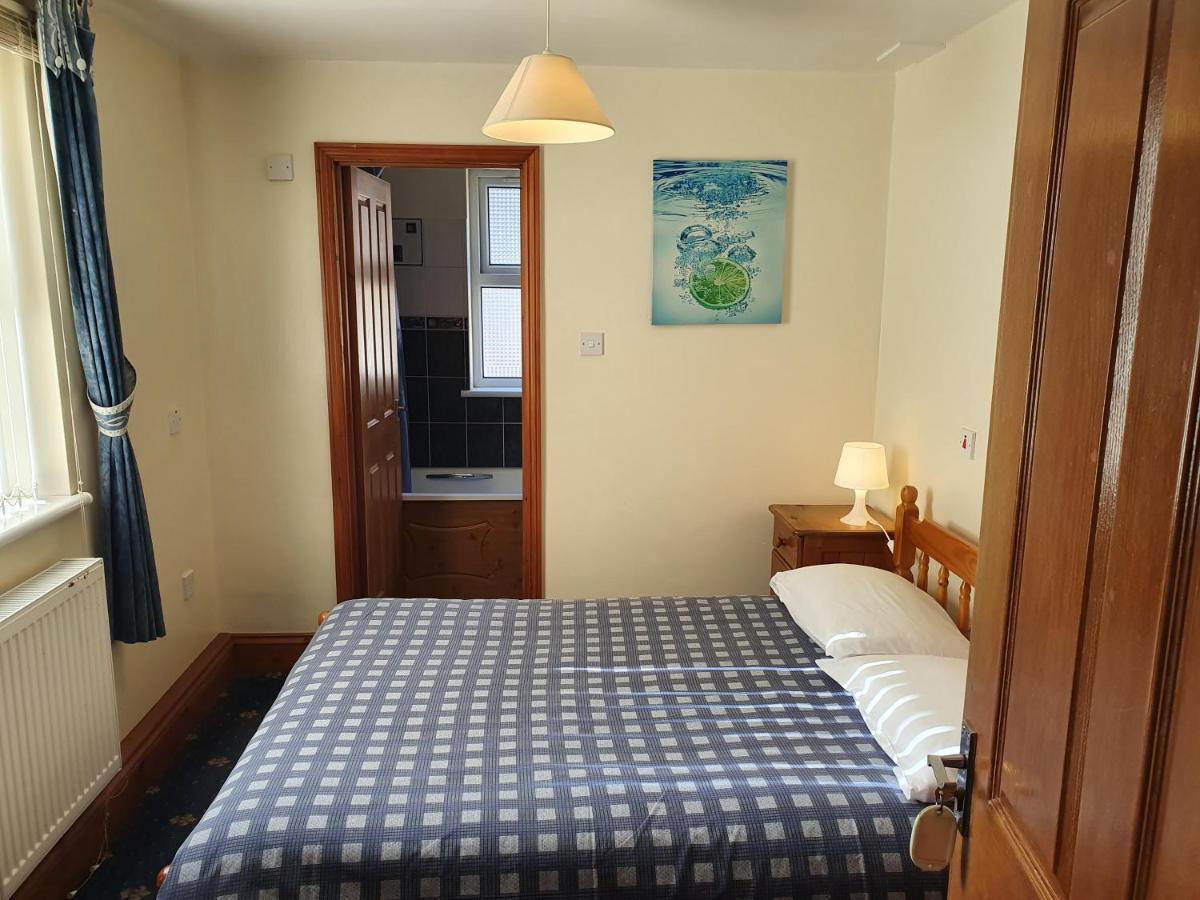 Whitehouse Guestrooms Отель Бристоль
